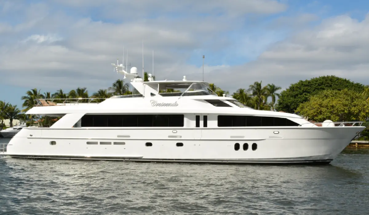 Hatteras - Crescendo - Luxury Yacht Charter - Preowned Luxury Yachts - Exclusive Concierge Club.webp